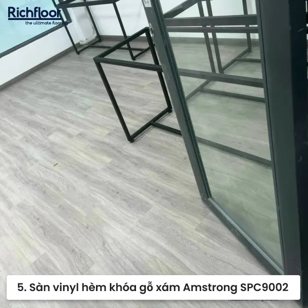 Sàn vinyl hèm khóa gỗ xám Amstrong SPC9002