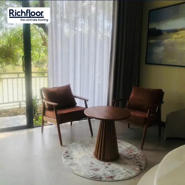 Thảm tròn cho sofa với họa tiết đơn giản phù hợp phong cách hiện đại