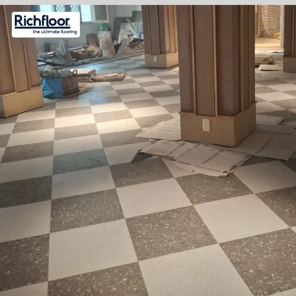 Richfloor cung cấp nhiều mẫu sàn caro giả đá đa dạng, bắt kịp xu hướng