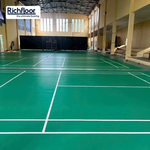 hướng dẫn chọn sàn sân cầu lông phù hợp
