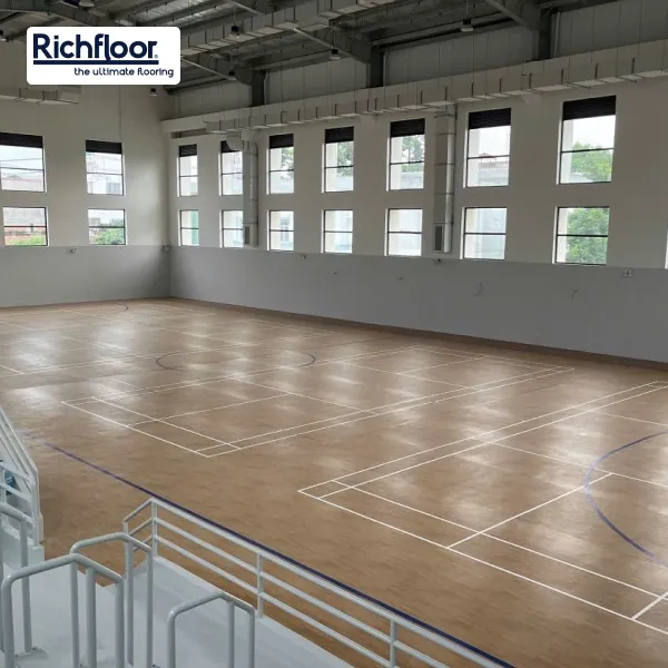 thảm thể thao vân gỗ bền và dễ vệ sinh