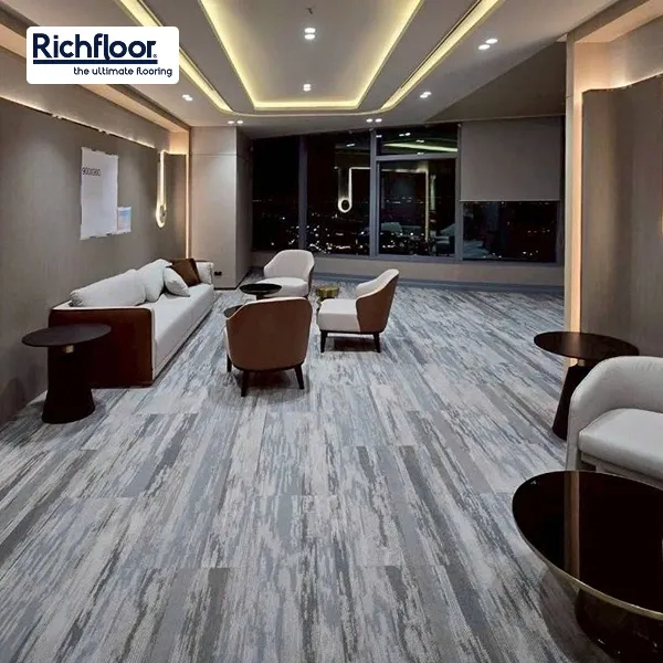 thảm gạch văn phòng cao cấp nhanh gọn, thuận tiện thay thế từng tấm khi cần.