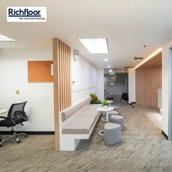 Thảm gạch văn phòng cao cấp đa dạng họa tiết, dễ dàng phối hợp với nội thất công sở.