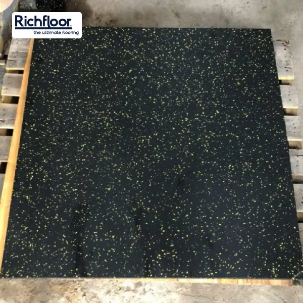 Sản phẩm gạch cao su EPDM có khả năng chống trơn trượt, đảm bảo an toàn khi di chuyển và vui chơi.