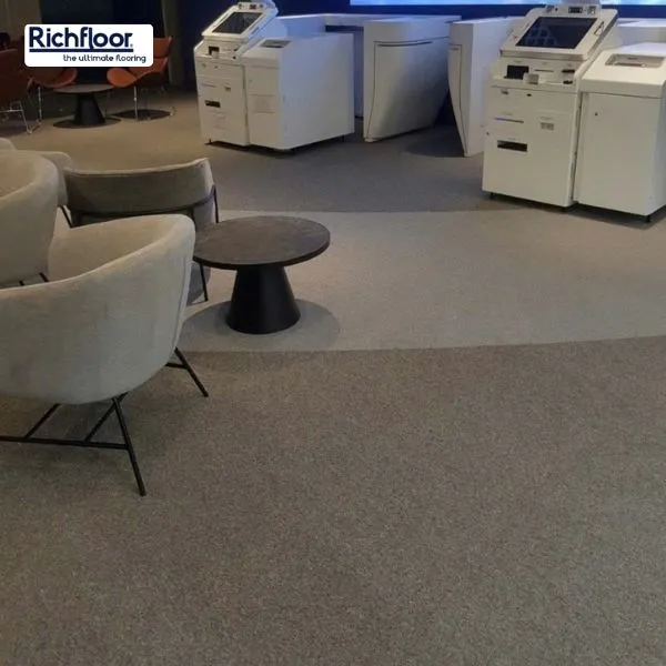 Thảm cuộn màu kem cao cấp tại Richfloor phù hợp cho khách sạn, phòng tiếp khách và các công trình sang trọng