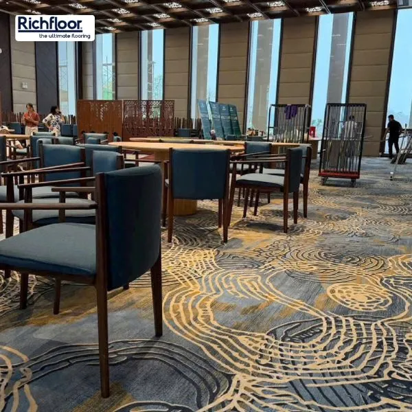 Quy trình tư vấn, báo giá và thi công thảm showroom